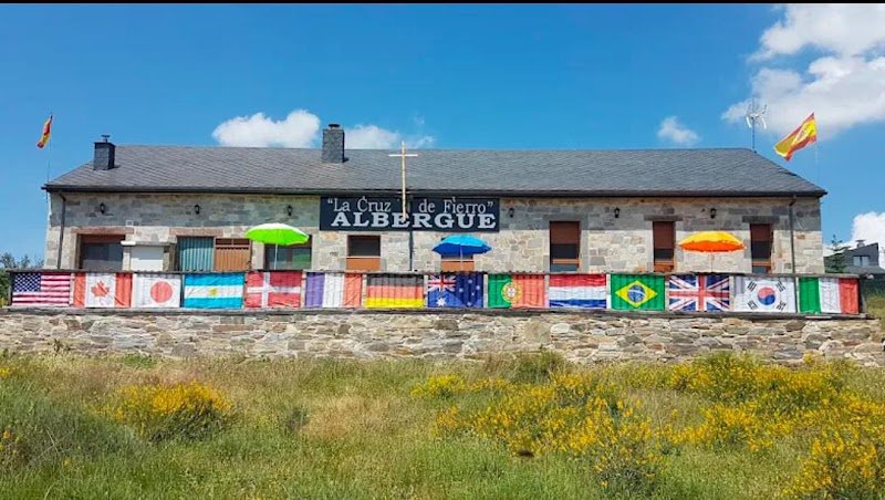 Albergue de peregrino Cruz de fierro - ()
