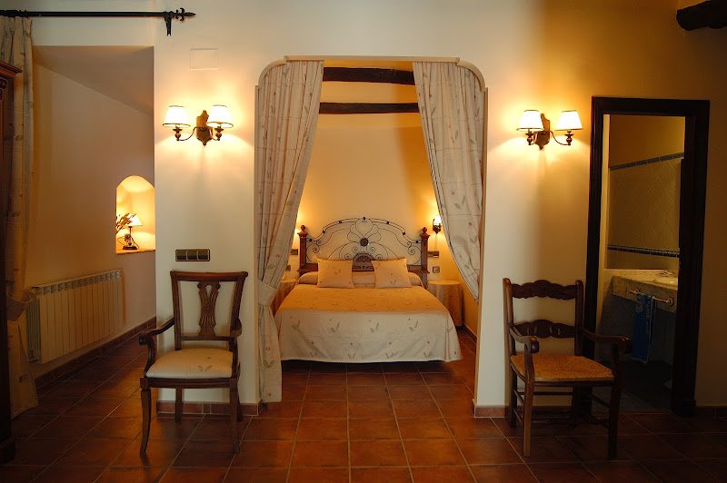 Apart-Hotel SPA Don Iñigo de Aragón. Restaurante GIREA - ()