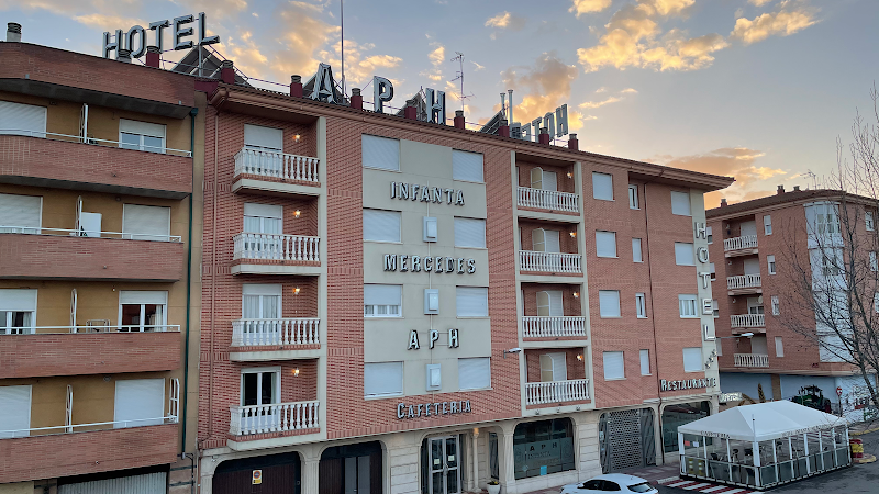 Apartahotel y Restaurante Infanta Mercedes - ()