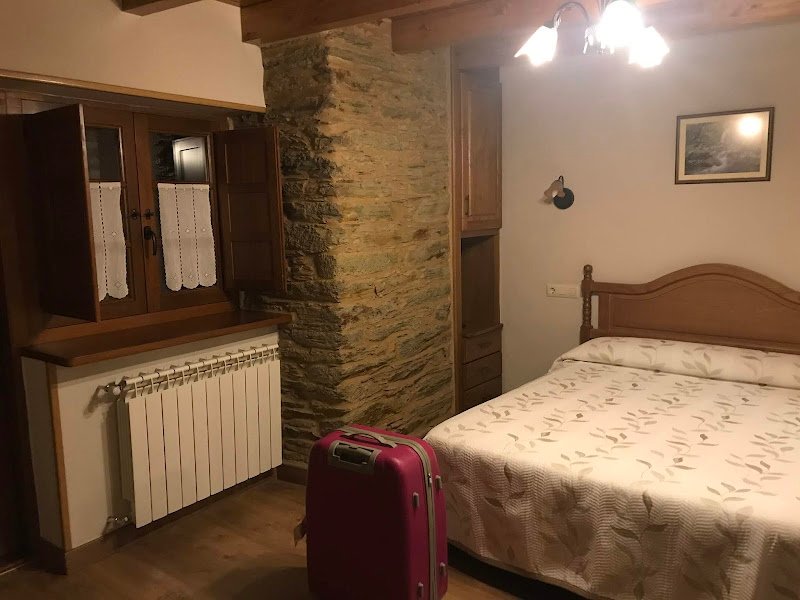 Apartamentos Rurales "El Valle de Oscos" - ()