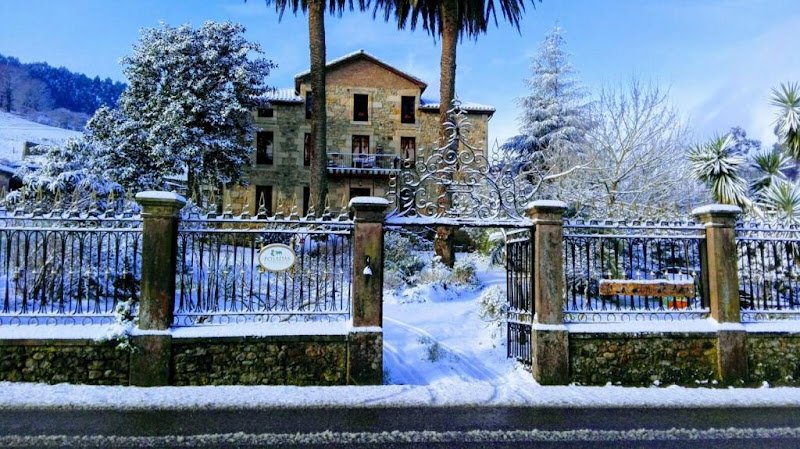 B&B El Jardín De Aes - ()