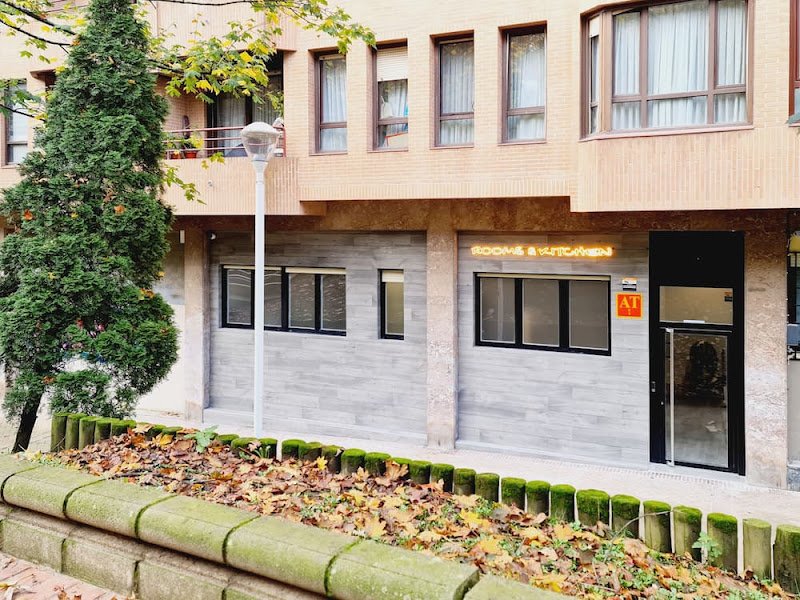 Bilbao Rooms & Kitchen Irala - ()