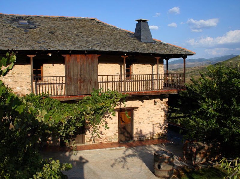Casa de Turismo Rural La Devesina - ()