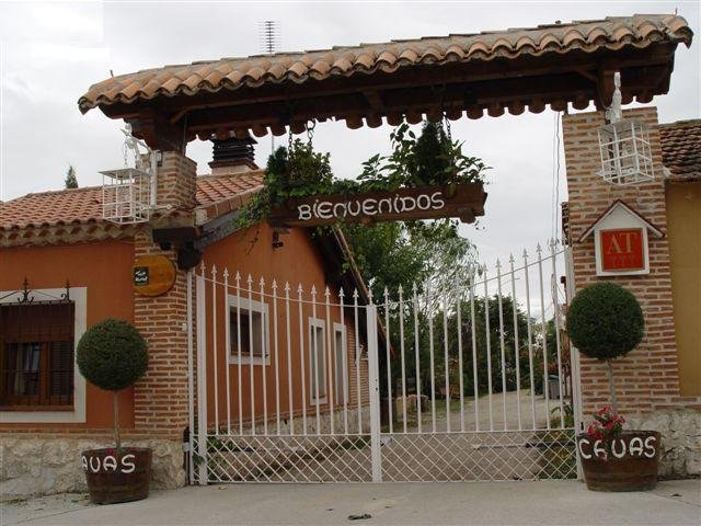 Casas Rurales Las Cavas Valladolid - ()