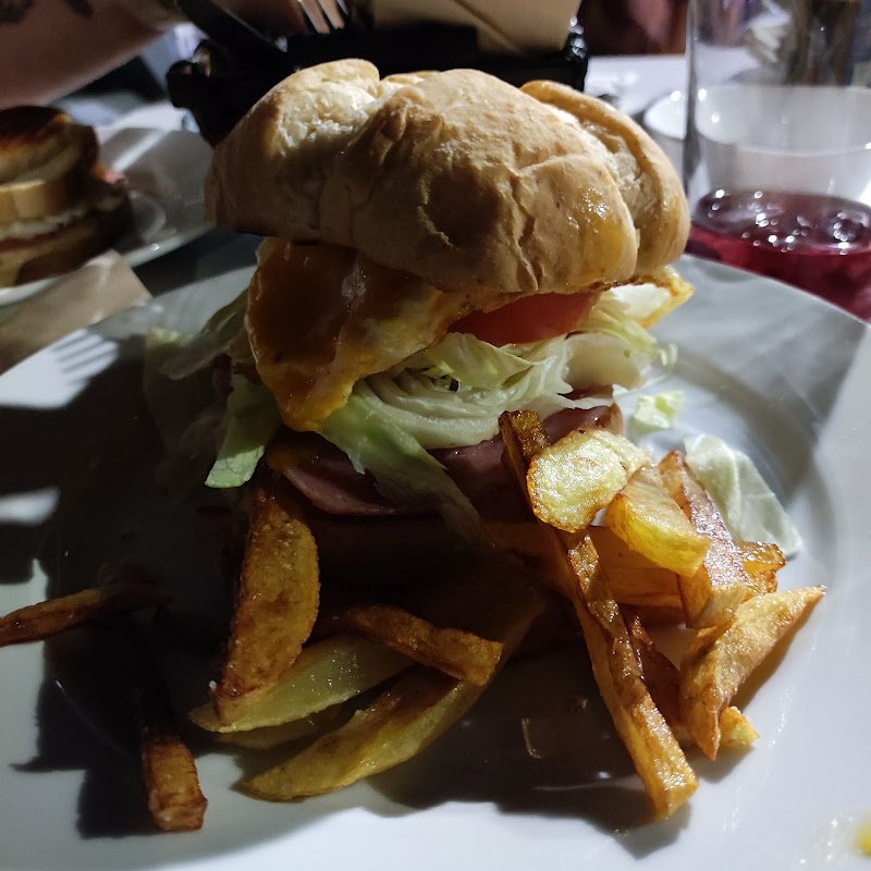 El Hogar de Santiago - ()
