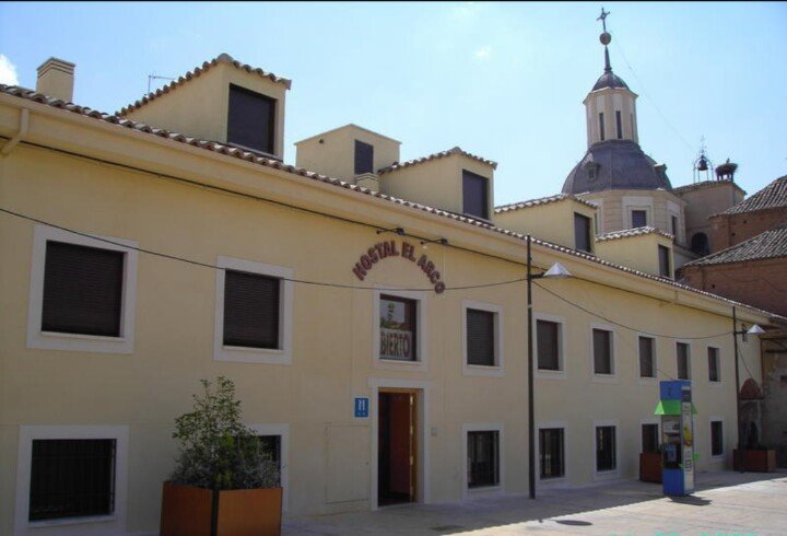 Hostal El Arco - ()