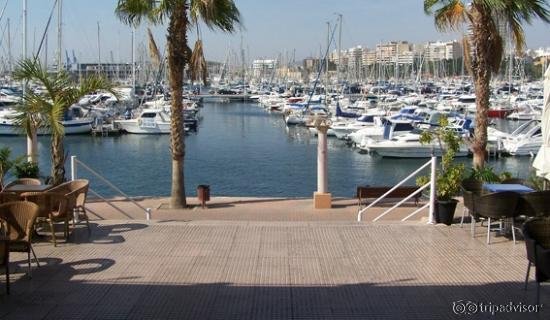 Hostal en Alicante Santa Lucía - ()