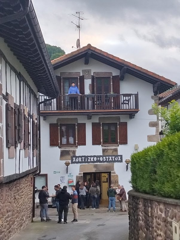 Hostal Mendaurpe - ()
