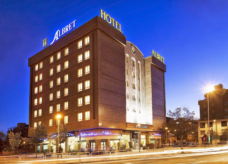 Hotel Albret - ()