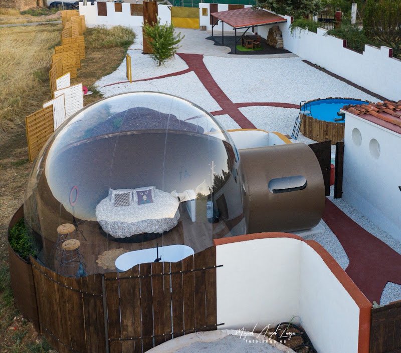 Hotel Burbuja Antisaturno / Glamping Alto Tajo - ()