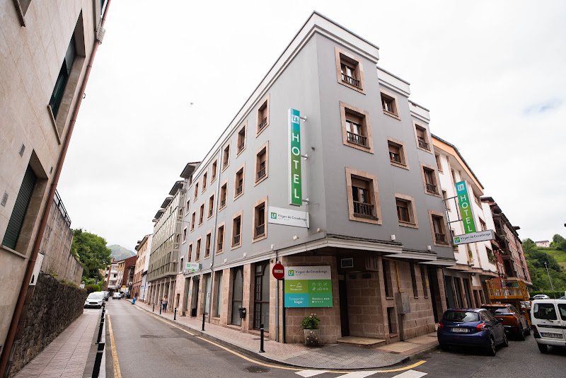 Hotel Cangas de Onis Center - ()