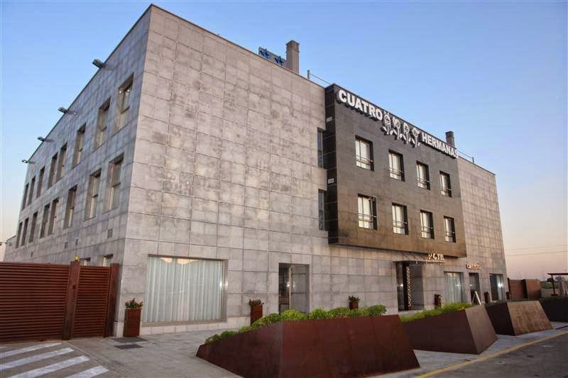 Hotel Cuatro Hermanas - ()
