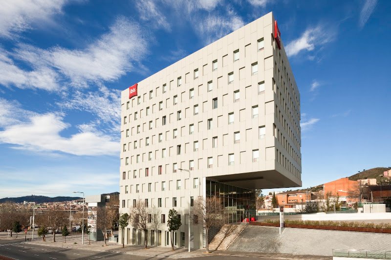 Hotel ibis Barcelona Santa Coloma - ()