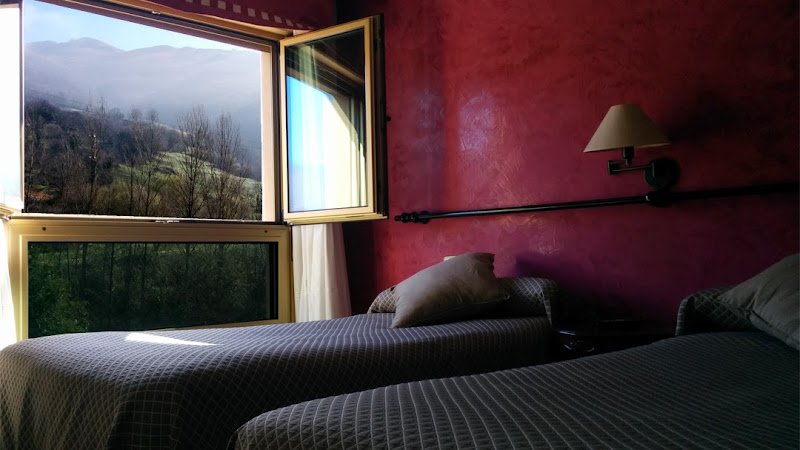 Hotel Lena - ()