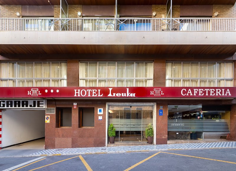 Hotel Leuka - ()