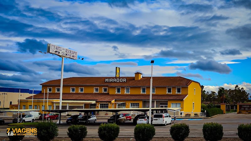 Hotel Mirador De Azuaga - ()