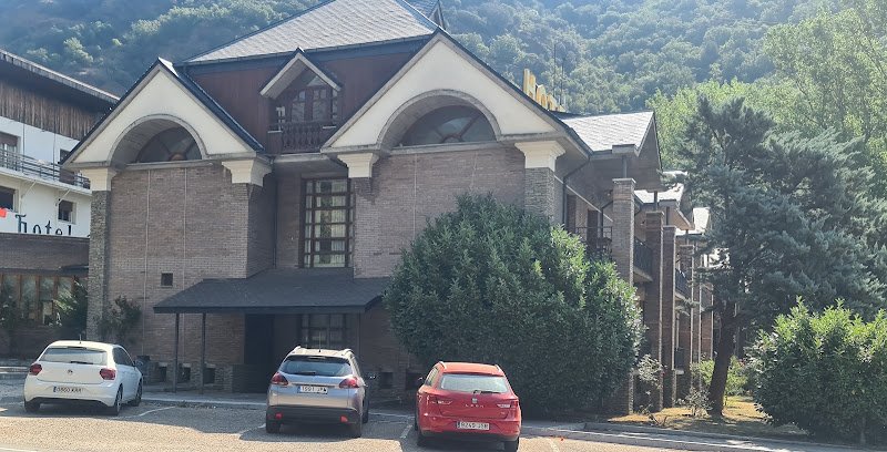 Hotel Pallars - ()