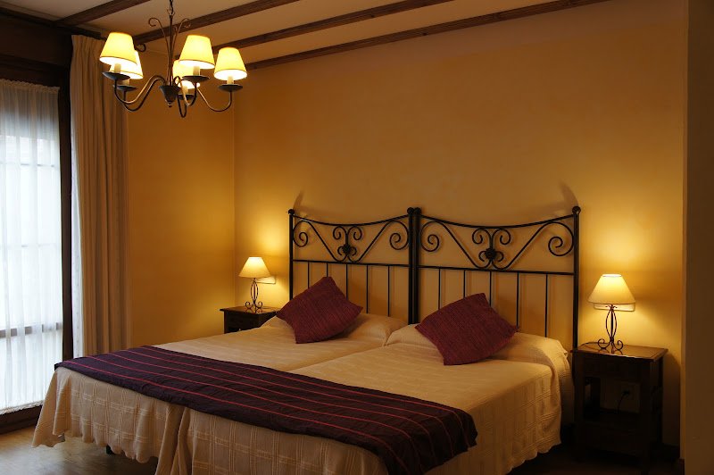 Hotel Rural La Hosteria De Castroviejo - ()