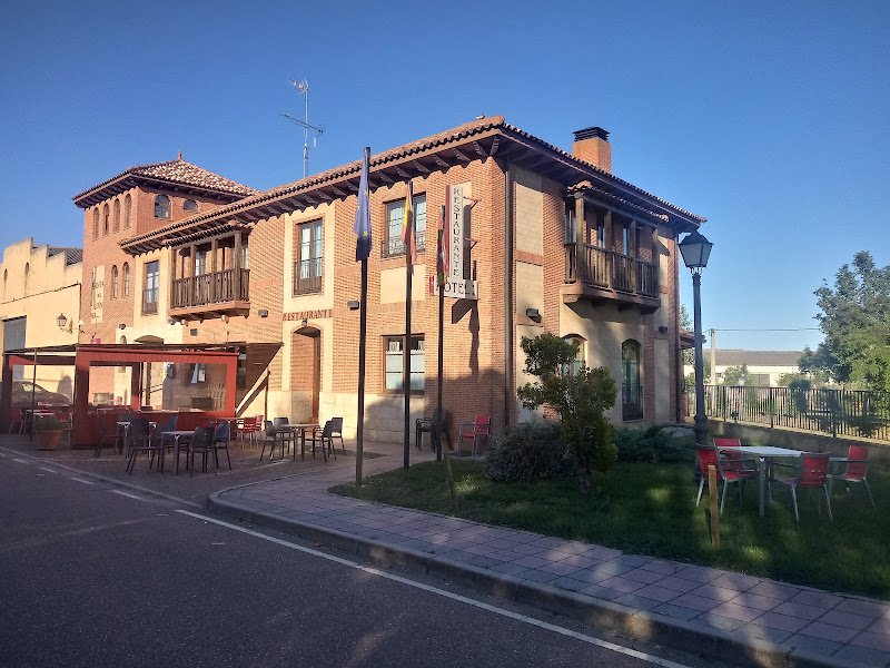 Hotel Rural Restaurante Venta del Alon - ()