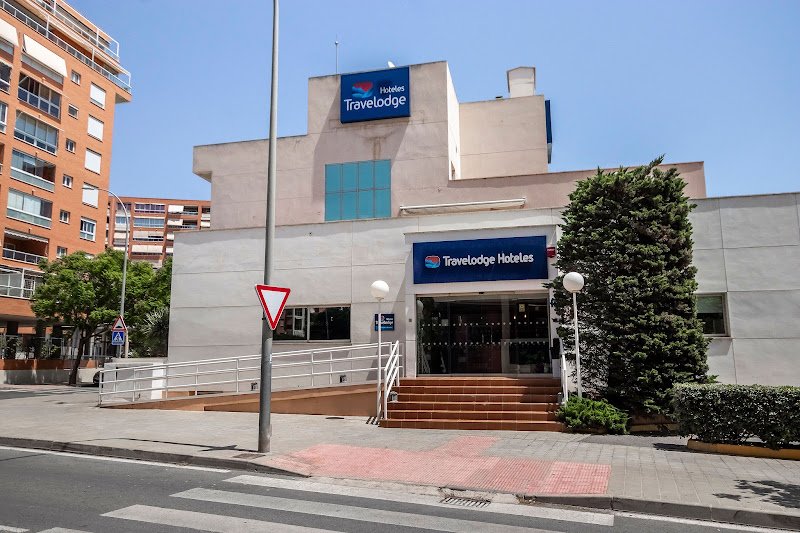 Hotel Travelodge Alicante Puerto - ()