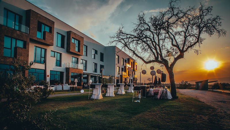 Hotel Valles De Gredos - ()