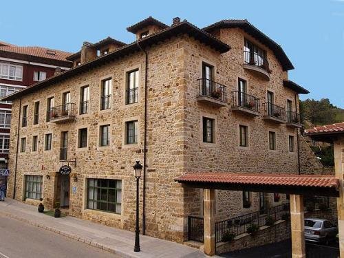 Hotel Villa de Cabrales - ()