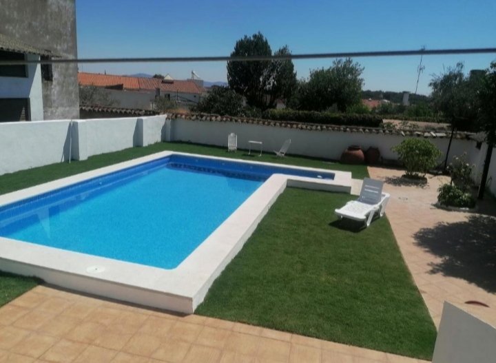 La casa de Lola. Casa Rural con piscina - ()