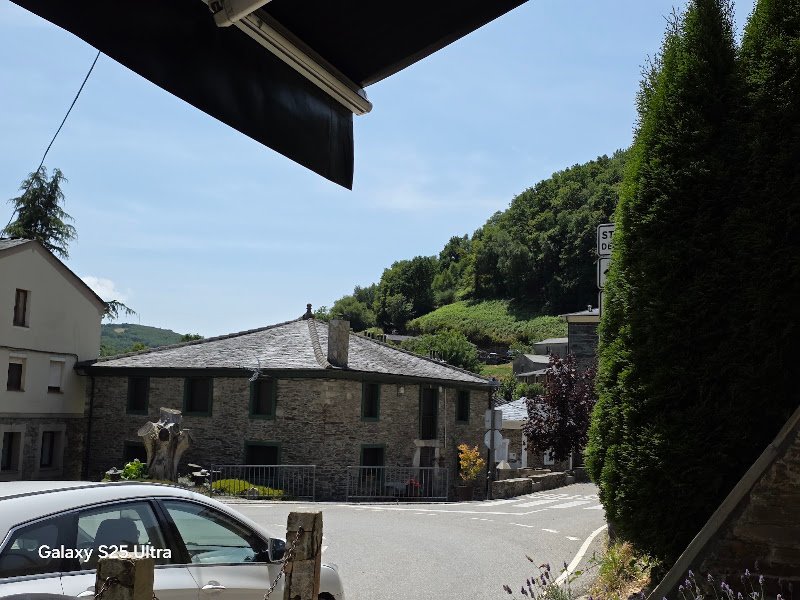 Motard Bar Biker Friendly - ()