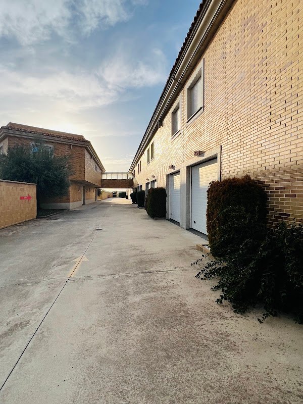 Motel Cies - ()
