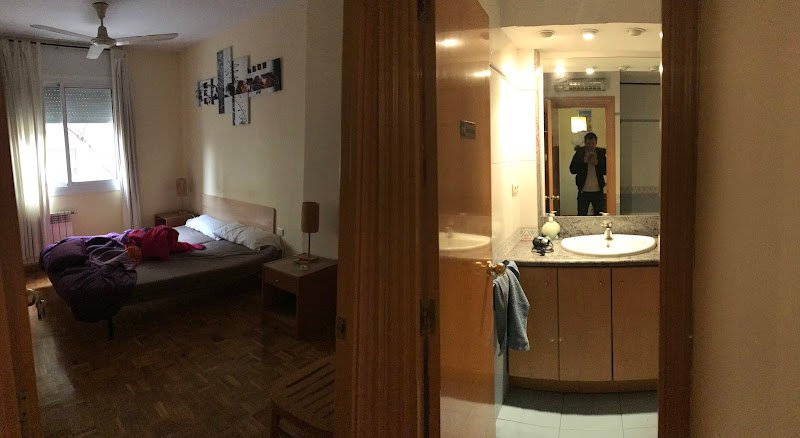 MotorSport Bed & Breakfast - ()