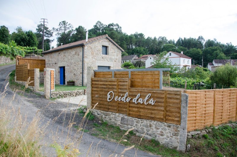 O Eido Dalá, tu casa de aldea - ()