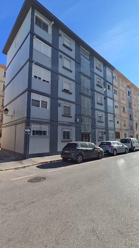 Piso calidad precio junto a la Playa - Zona Hospital - ()