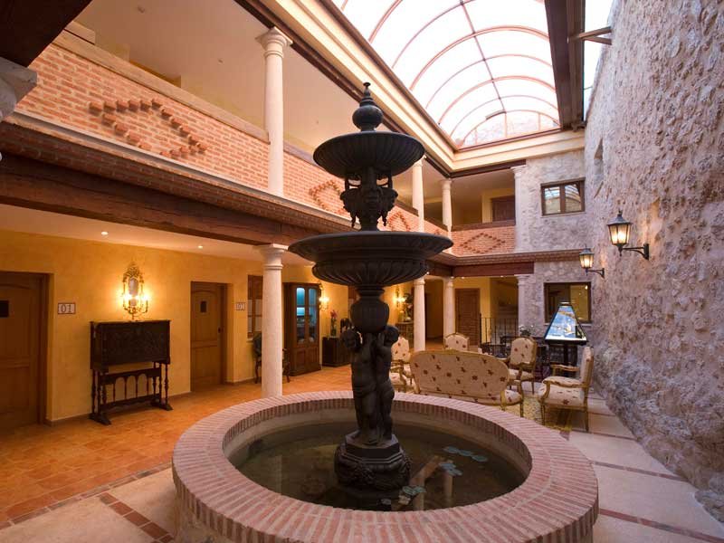 Residencia Real Castillo de Curiel - ()