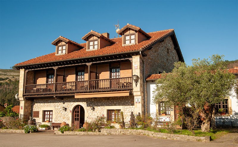 Trisileja en Posada La Busta - ()
